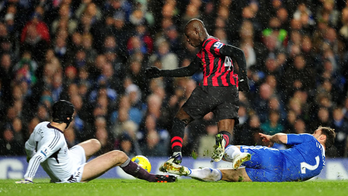 Mario on his way to goal number 1