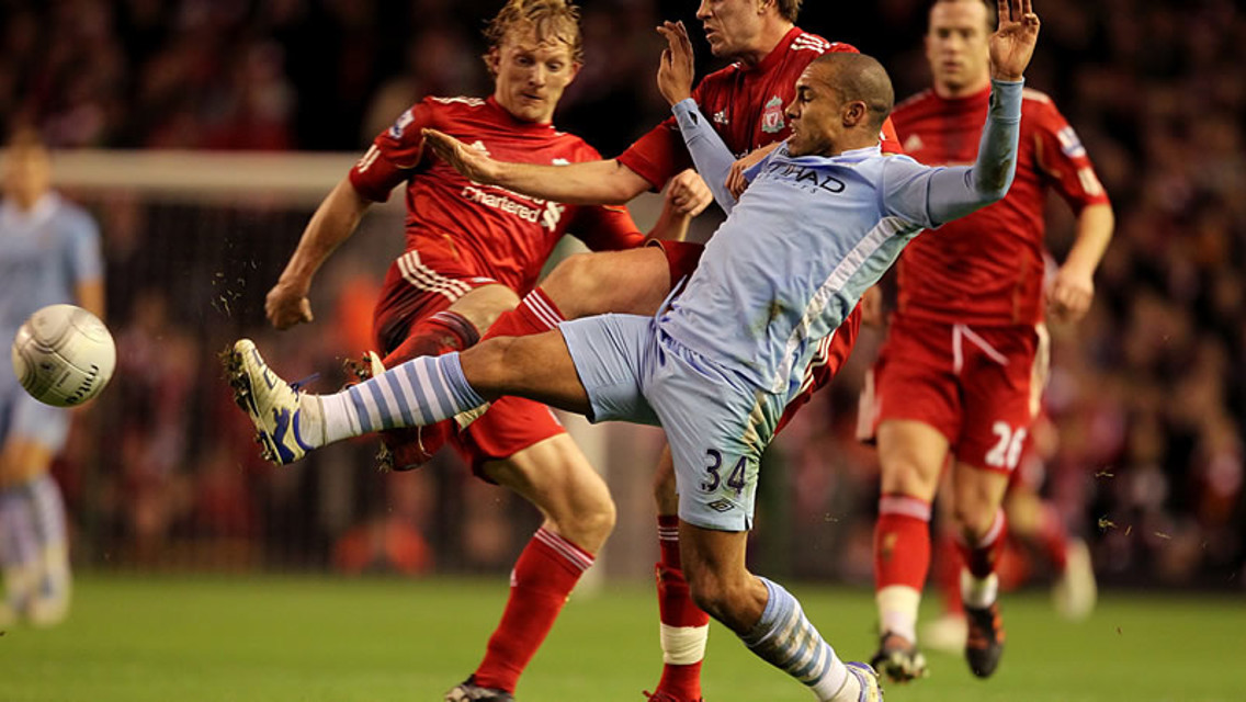 De Jong on the attack