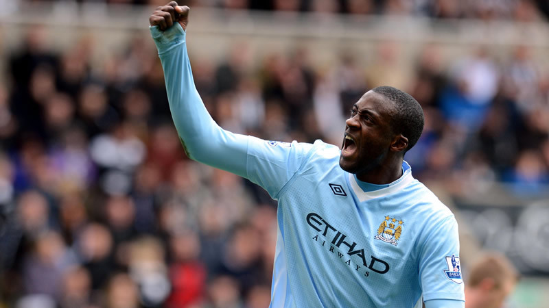 Yaya Celebrates the second goal