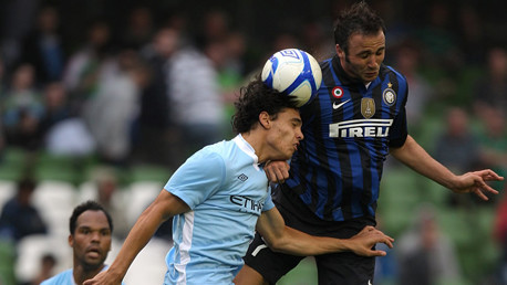 Karim Rekik heading the ball