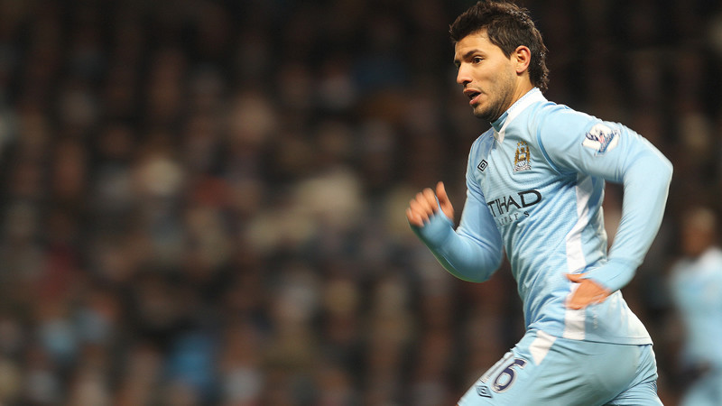 Aguero Action Side on 