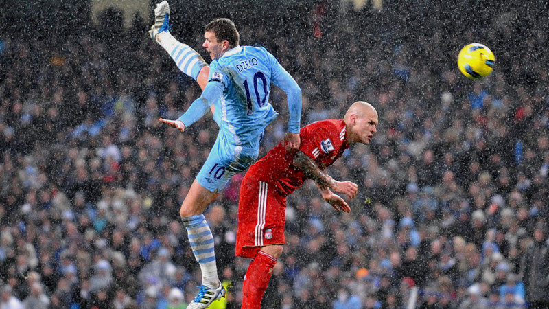 Dzeko Flying