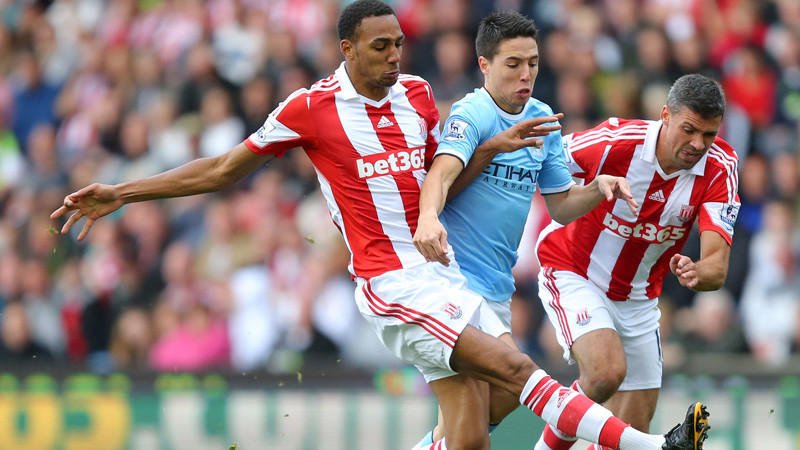 Nasri action stoke
