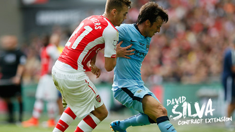 David Silva: Contract exclusive