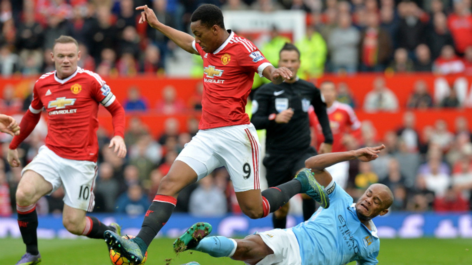 Daftar tempat nobar laga United v City di Indonesia