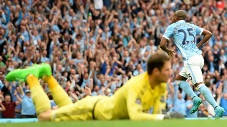 Fernandinho celebrates his goal against Chelsea