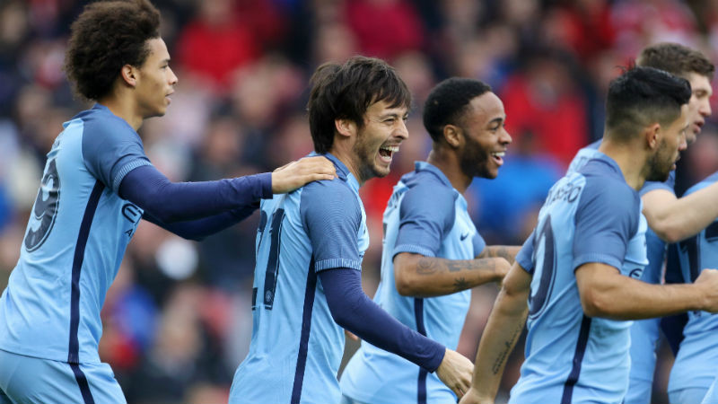 David Silva celebrates