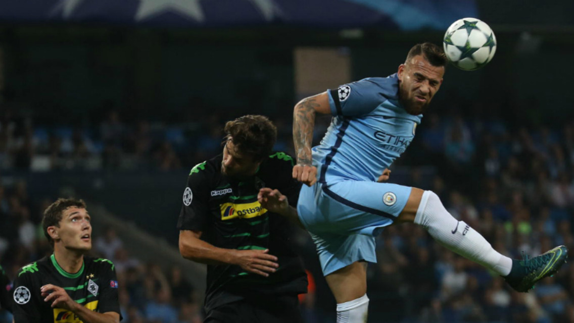 Otamendi header