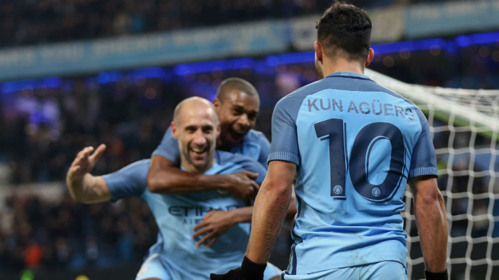 City vise la Cup affirme Sterling