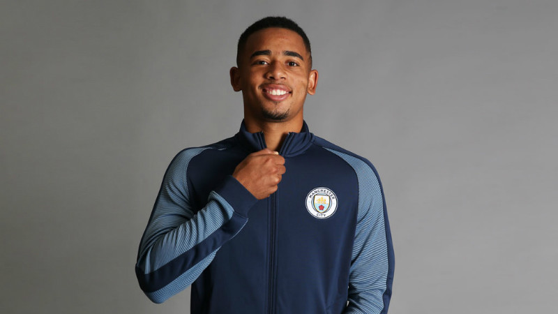 Gabriel Jesus zips up his new City jacket
