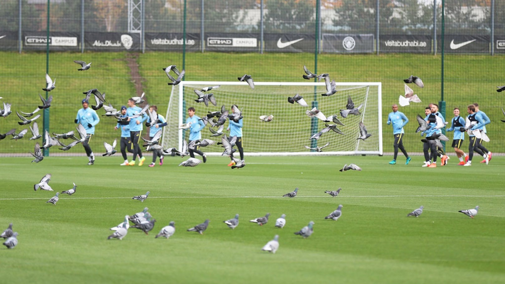 Galeria de fotos: City inicia preparação para o Derby