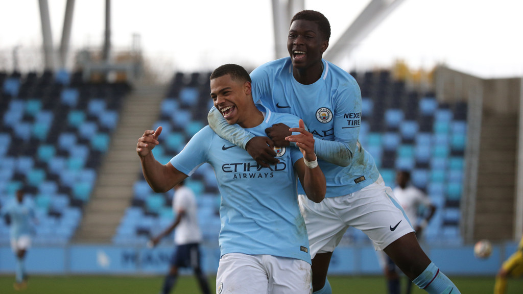 Maillot Domicile Manchester City Daniel Grimshaw Maillot Domicile Manchester City Daniel Grimshaw