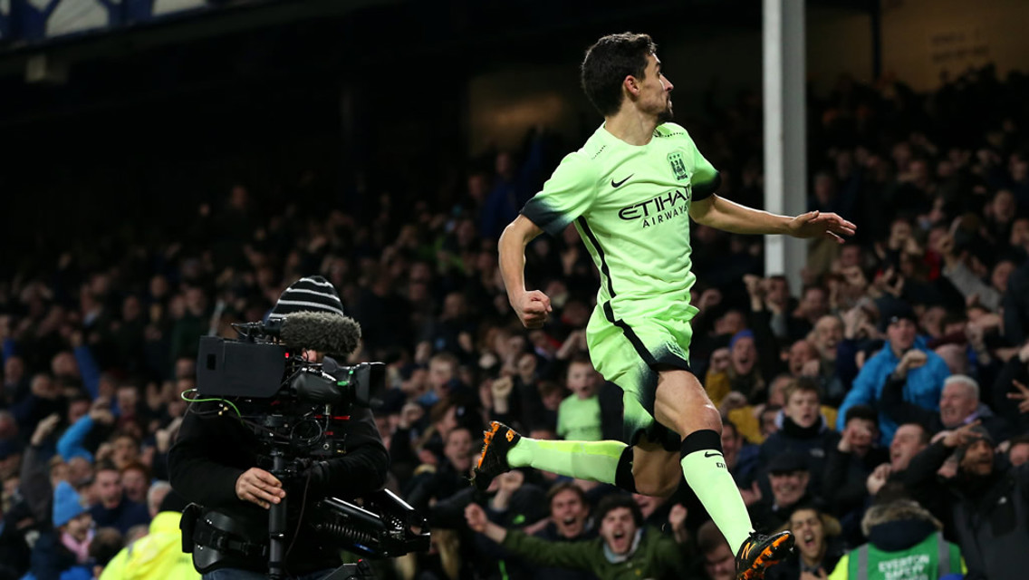 Everton v City: Match highlights