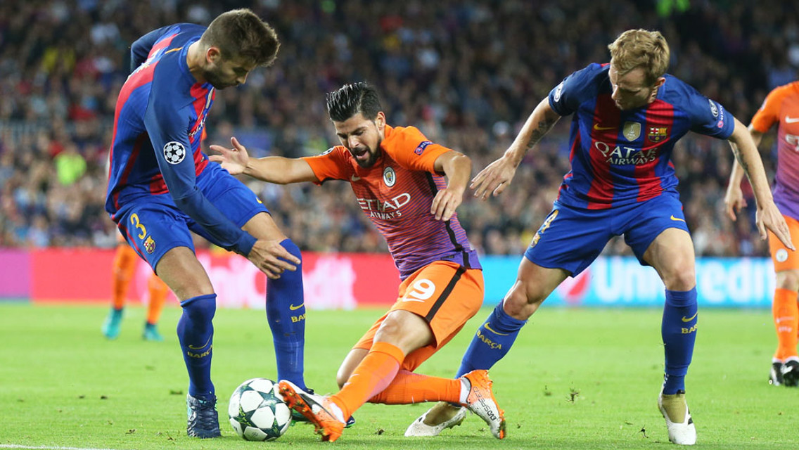 ACTION: Nolito on the ball
