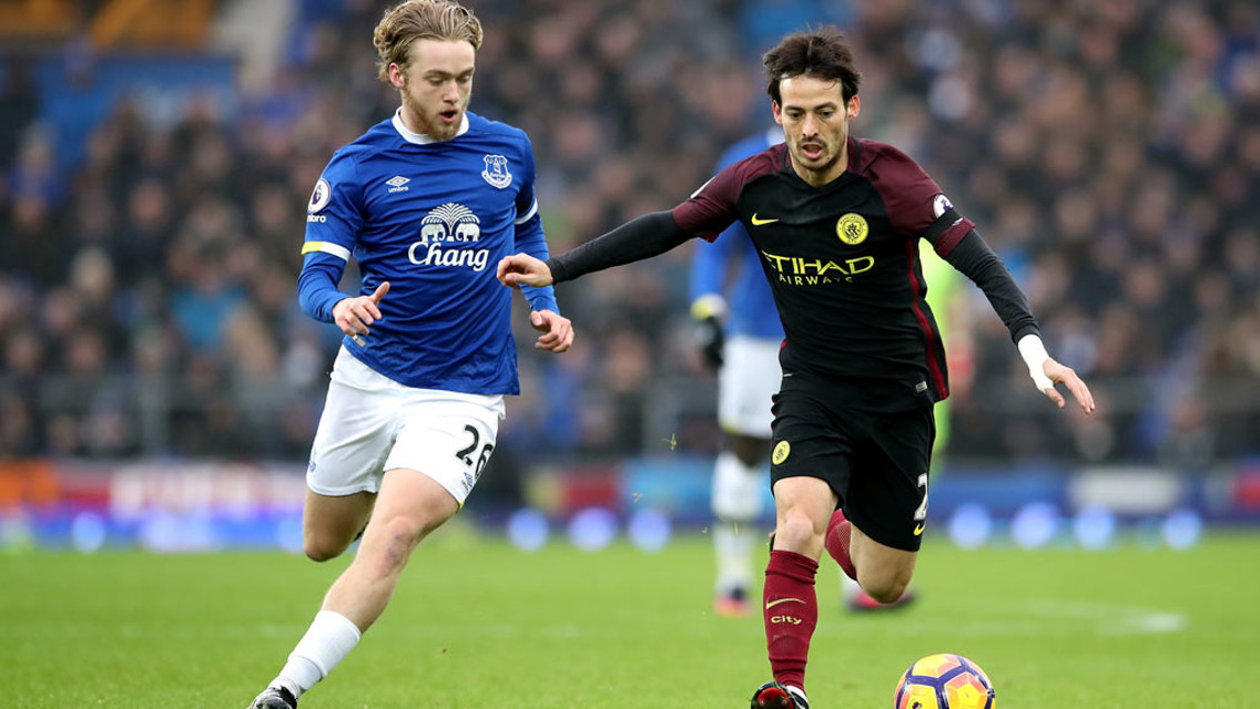 ON THE BALL - David Silva on the ball