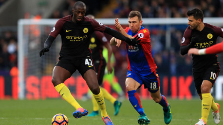 BATTLE - Manchester City's Yaya Toure battles for the ball with Crystal Palace's James McArthur 