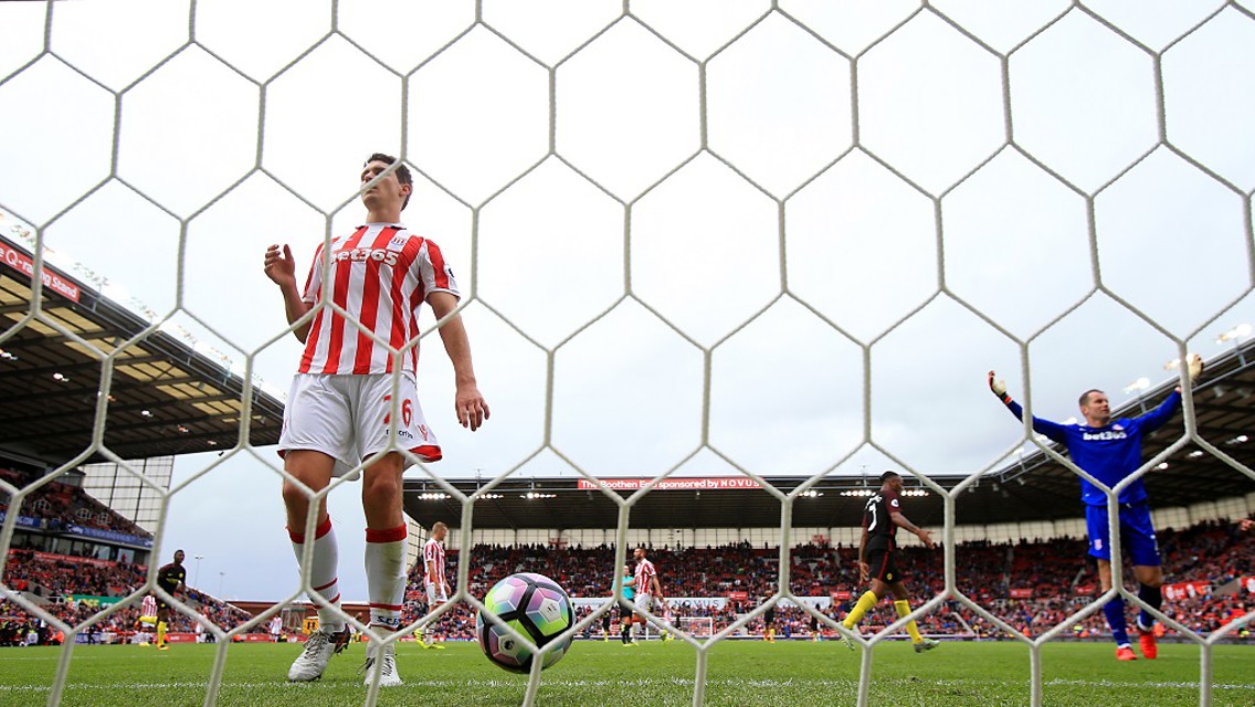 El City venció 4-0 y empató a cero frente al Stoke la pasada campaña.
