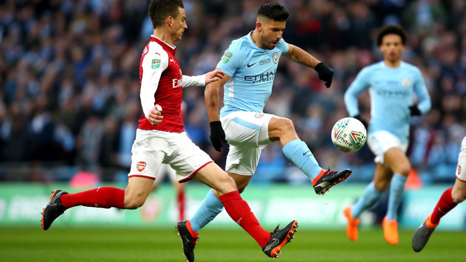 Agüero: objetivo, doble récord