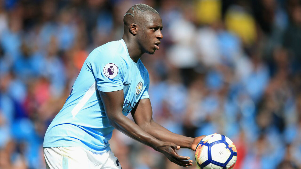 DÉBUT: Benjamin Mendy a joué son premier match à l'Etihad Stadium!