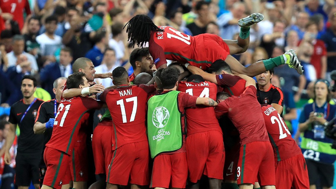 Portugal stun France to lift Euro 2016 crown 