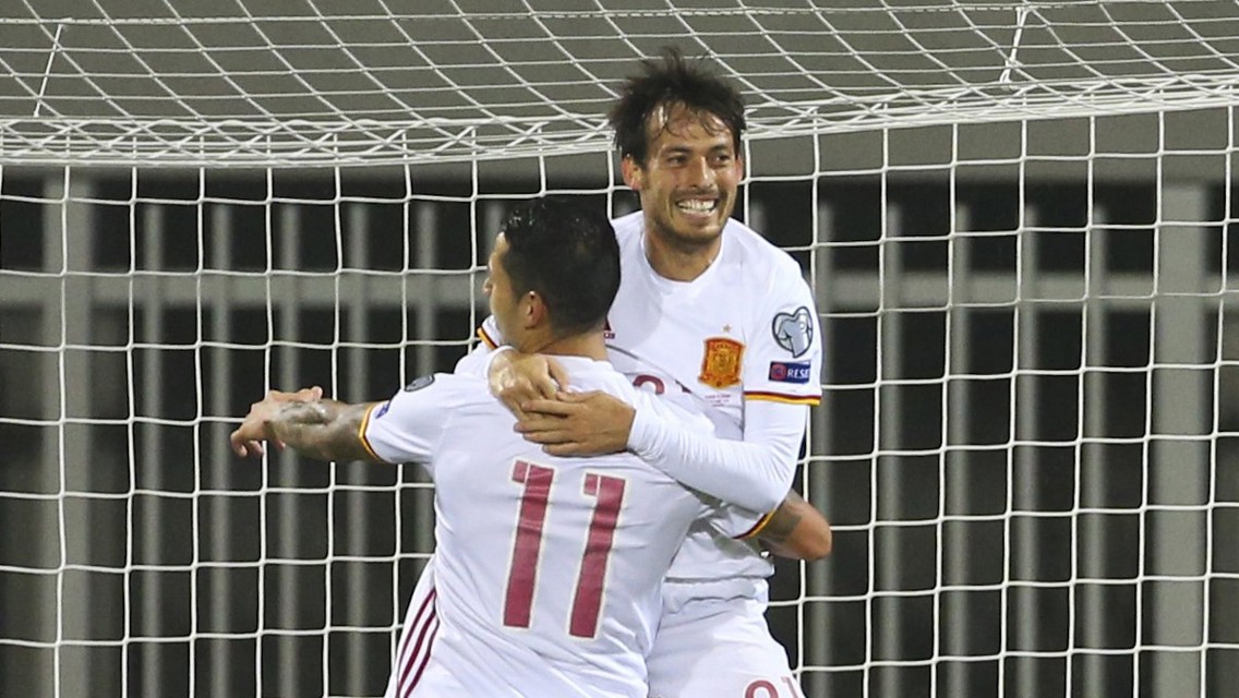 SILVA SHINES: El Mago at it again for La Roja