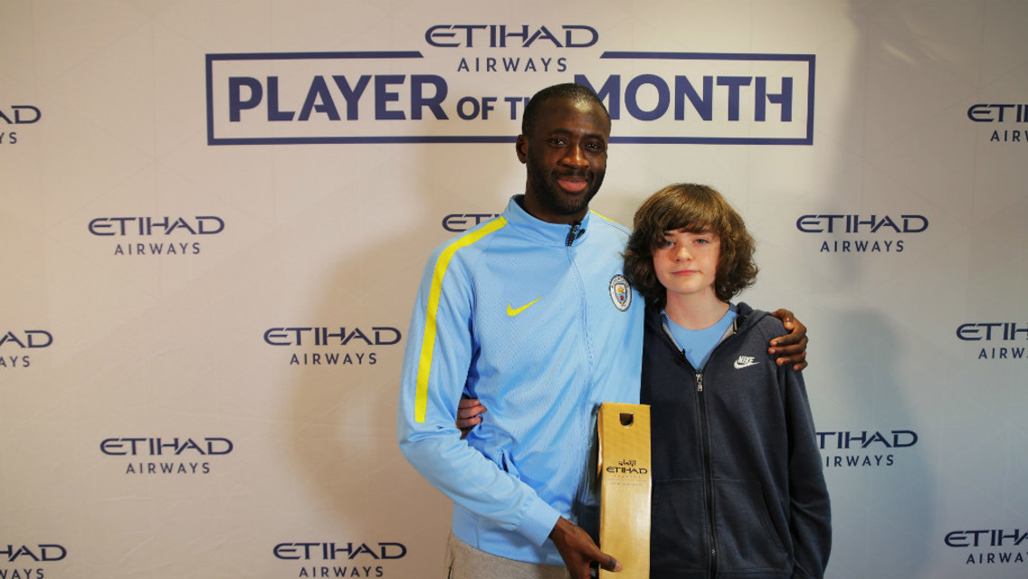 Yaya Toure wins Etihad Player of the Month award