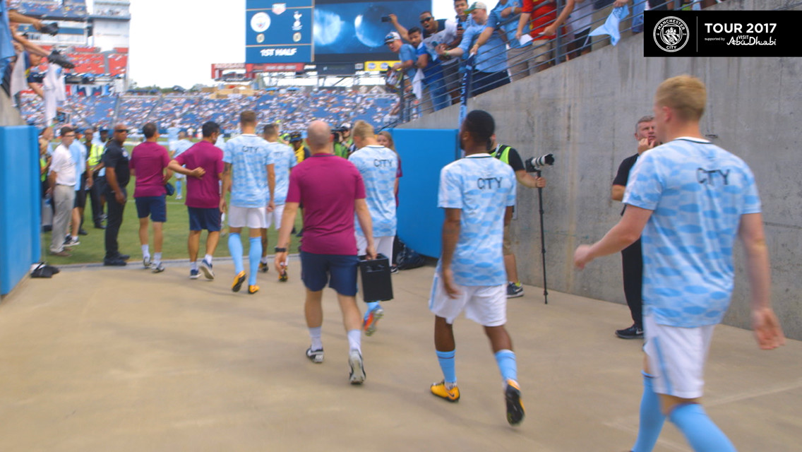 City - Spurs en Nashville