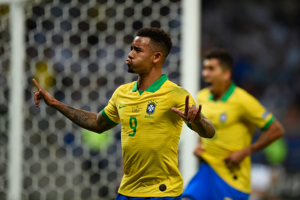 Gabriel faz gol contra a Argentina