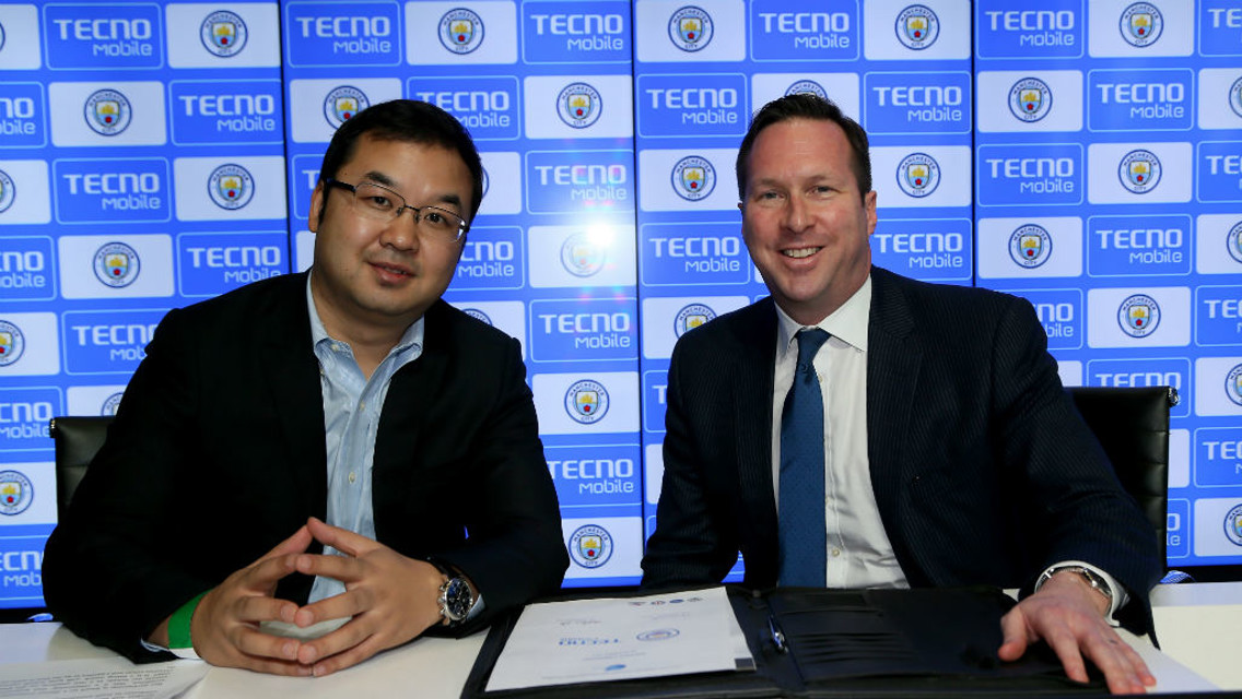 SIGNED: Stephen Ha, TECNO Mobile’s Managing Director, and Tom Glick, Chief Commercial Officer for City Football Group, moments after signing the partnership agreement between TECNO Mobile and Manchester City.