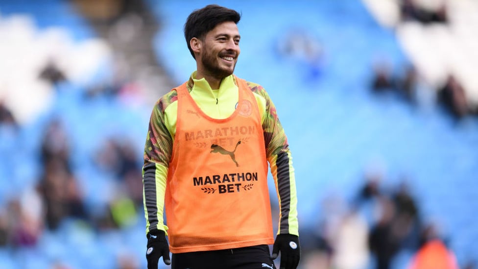 SMILEY SILVA : El Mago is all smiles during the warm up.