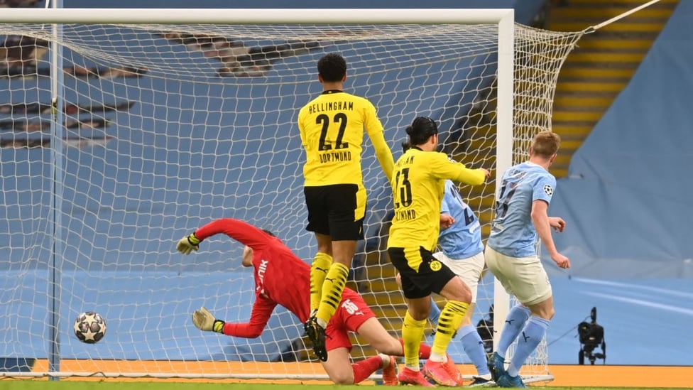 KD-BLAST : De Bruyne smashes City ahead in the 19th minute!