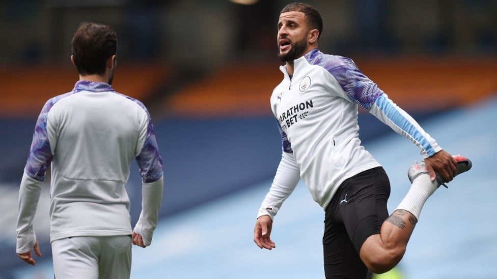 GET LOOSE : Walker stretches during the pre-match warm up.