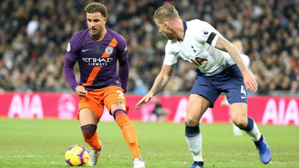 HEAD-TO-HEAD : Kyle Walker faces his former club.