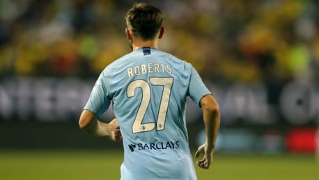 Roberts seals Derby loan switch 