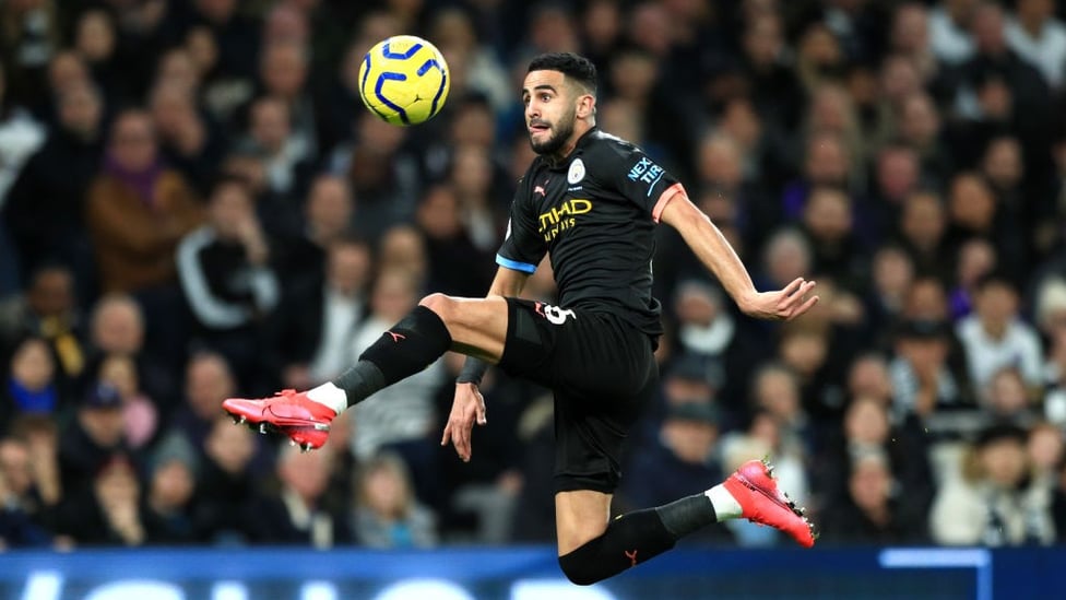 MAH-RISE : Riyad leaps to bring the ball under control spectacularly.