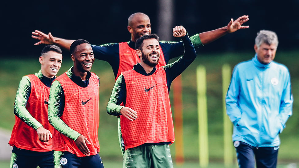 SHINY HAPPY PEOPLE : Raheem and Phil see the funny side