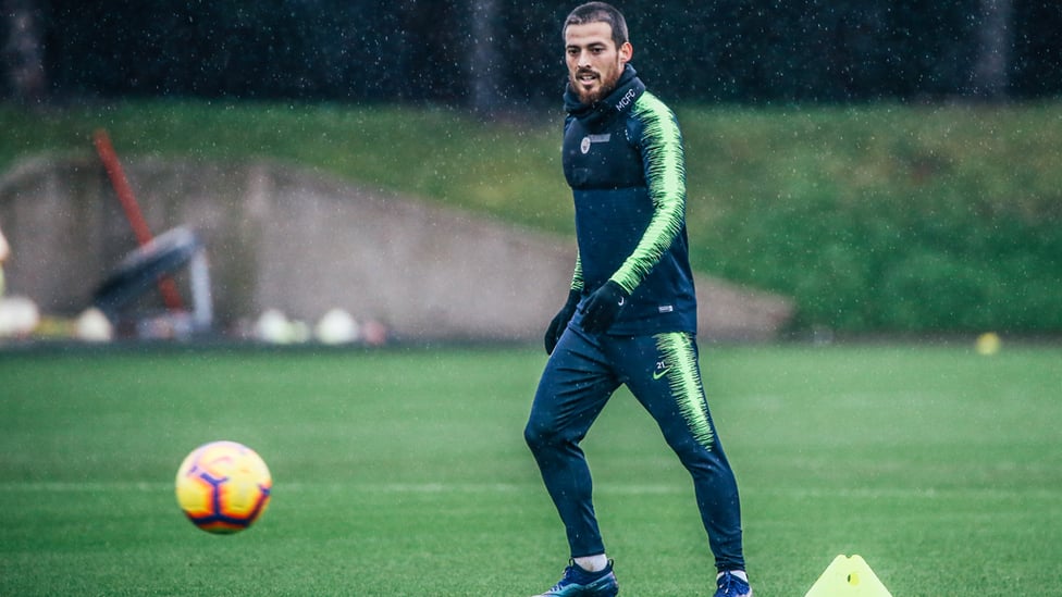 THE RAIN IN SPAIN : David Silva, weaving some Christmas magic