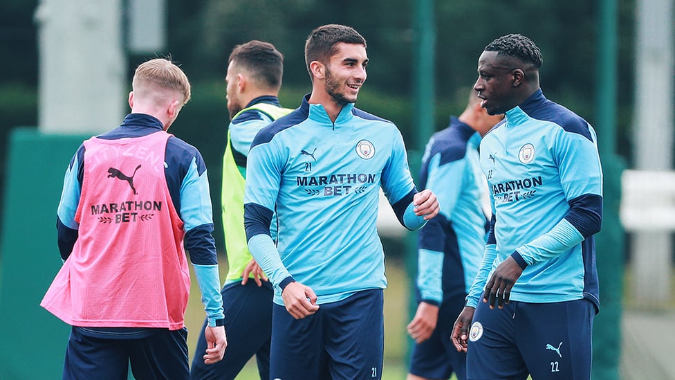  : Torres and Mendy have a chat