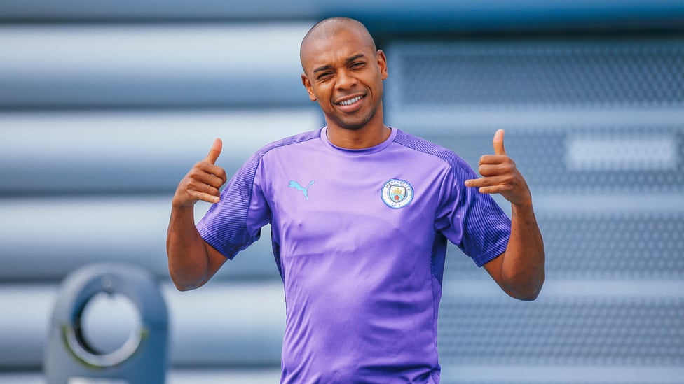 SAY CHEESE : Fernandinho gets ready for action