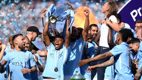 FERNANDINHO 300: The Brazilian looks back on his City career