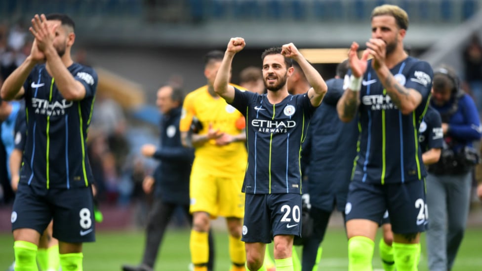 WINNING FEELING : Saluting the travelling fans.