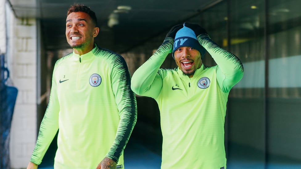 BRRRAZILIANS : Danilo and Gabriel Jesus prepare themselves for the cold