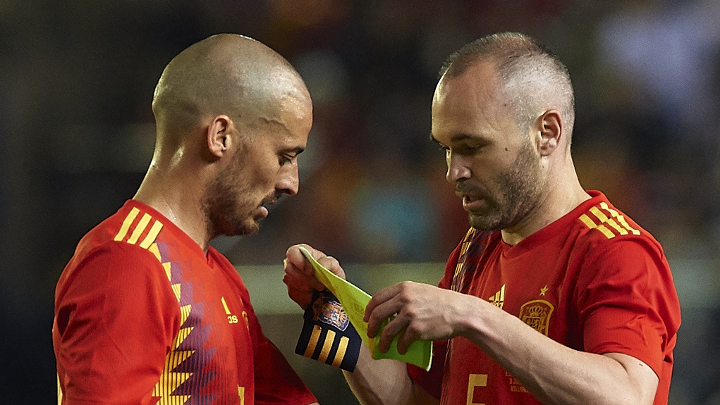 MASTERFUL : What a midfield Spain did have... Silva and Iniesta have now retired from national service