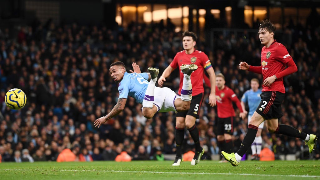 ACROBATICS: Gabriel Jesus heads wide after a good ball from Kevin De Bruyne.