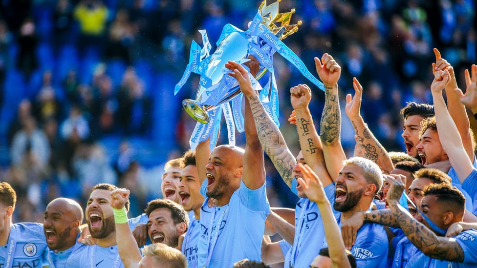 AGAIN : Manchester City, Champions of England.