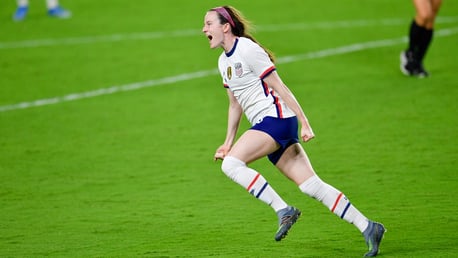 Lavelle scores late USA winner and Weir nets in 10-0 Scotland win