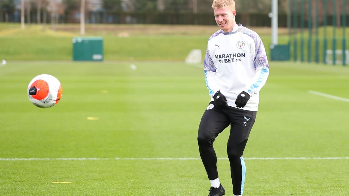 Training: De Bruyne shoots to thrill!