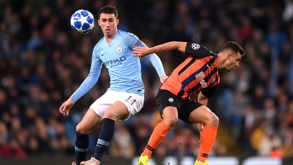 FOCUSED : Aymeric Laporte with the situation under control