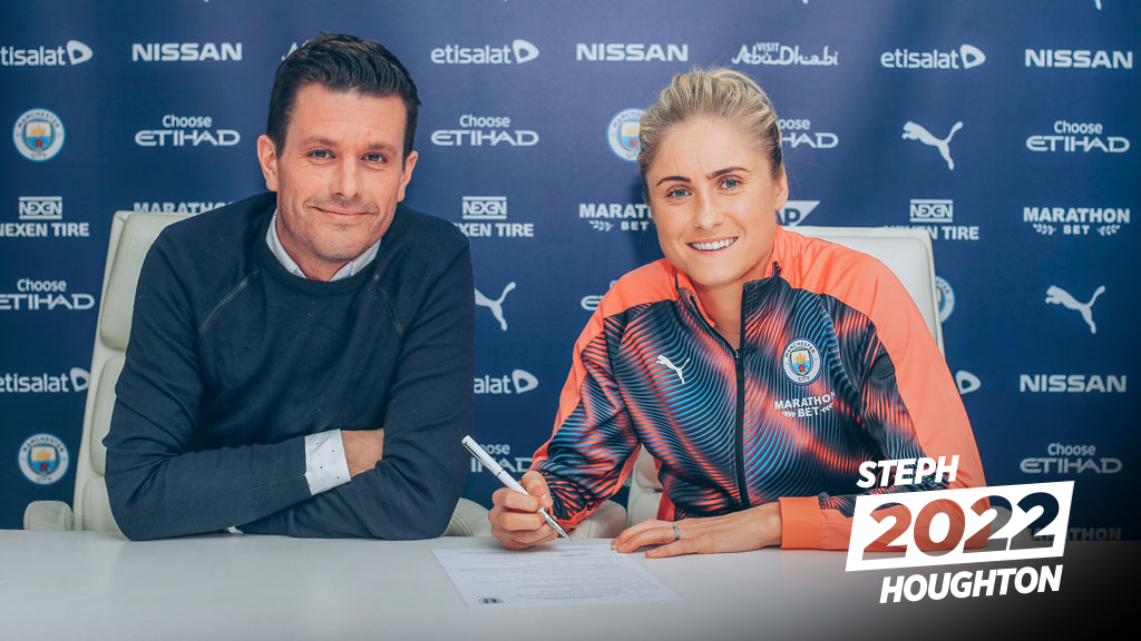 CAPTAIN FANTASTIC: Steph Houghton puts pen to paper on a new deal