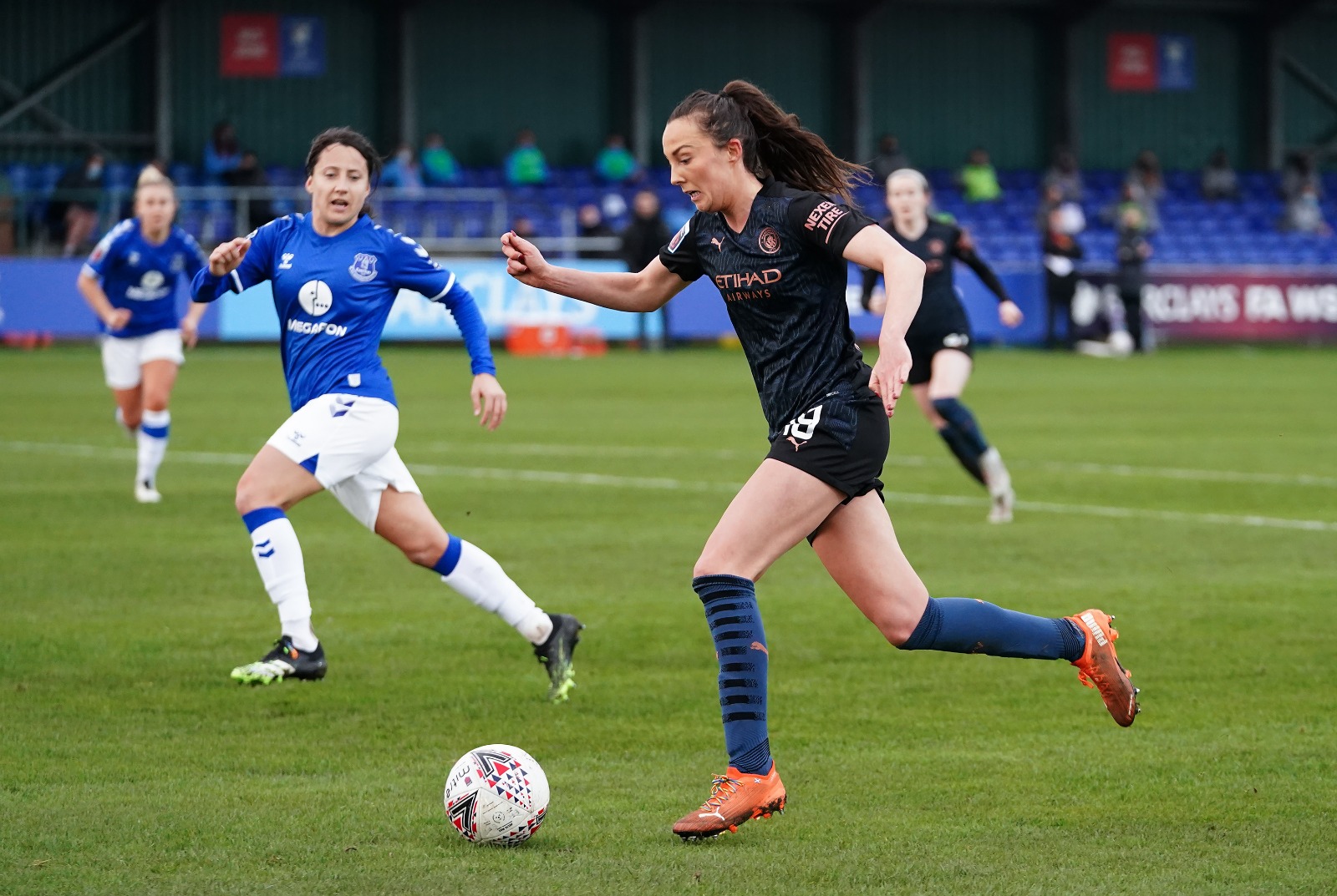 
                        Weir stars as first-half treble sinks Toffees
                